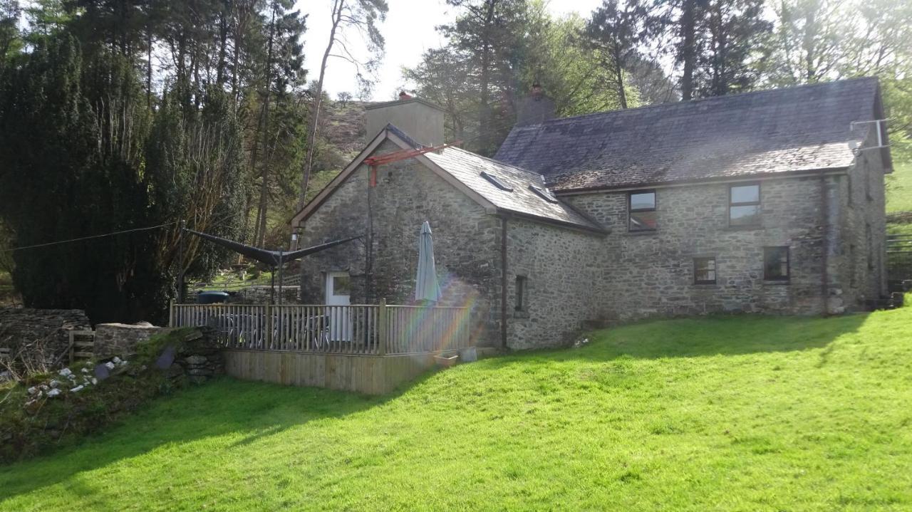 Blaentwrch Farmhouse Villa Llanddewi-Brefi Exterior photo